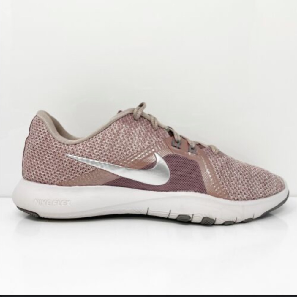 Nike Womens Flex Trainer 8
PRM 924340-200 purple